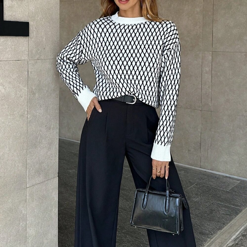 Black And White Casual Women's Geometric Pattern Pullover Sweater - Picture 8 of 8